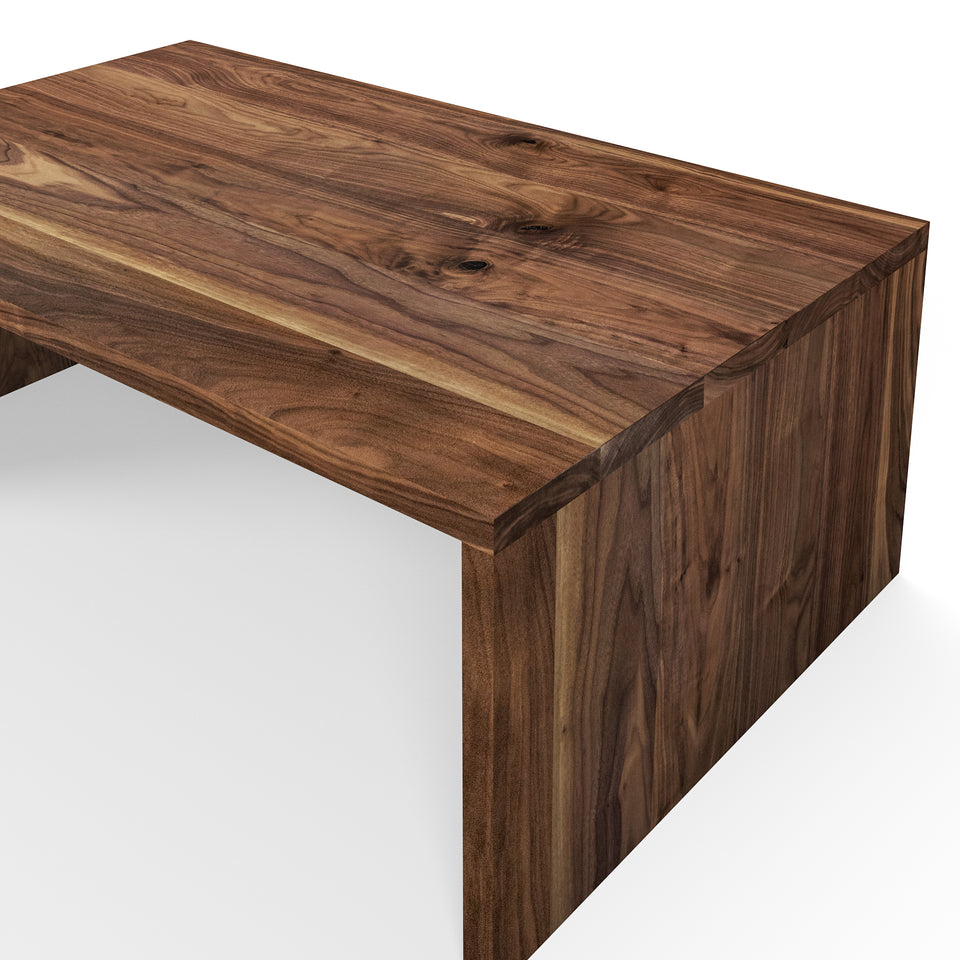 Table basse en bois massif