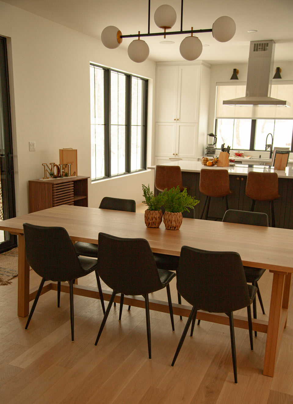 The Farmhouse 2.0 Solid Wood Table 