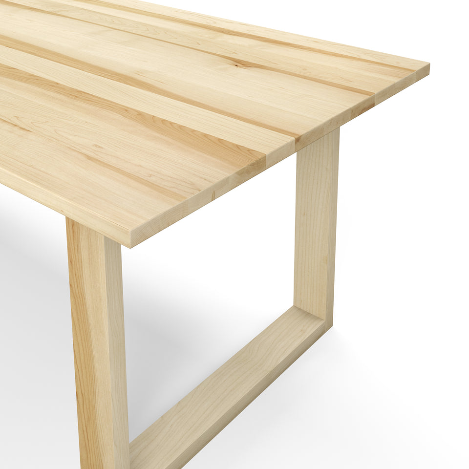 Table en bois, plateau et pieds en bois d'érable