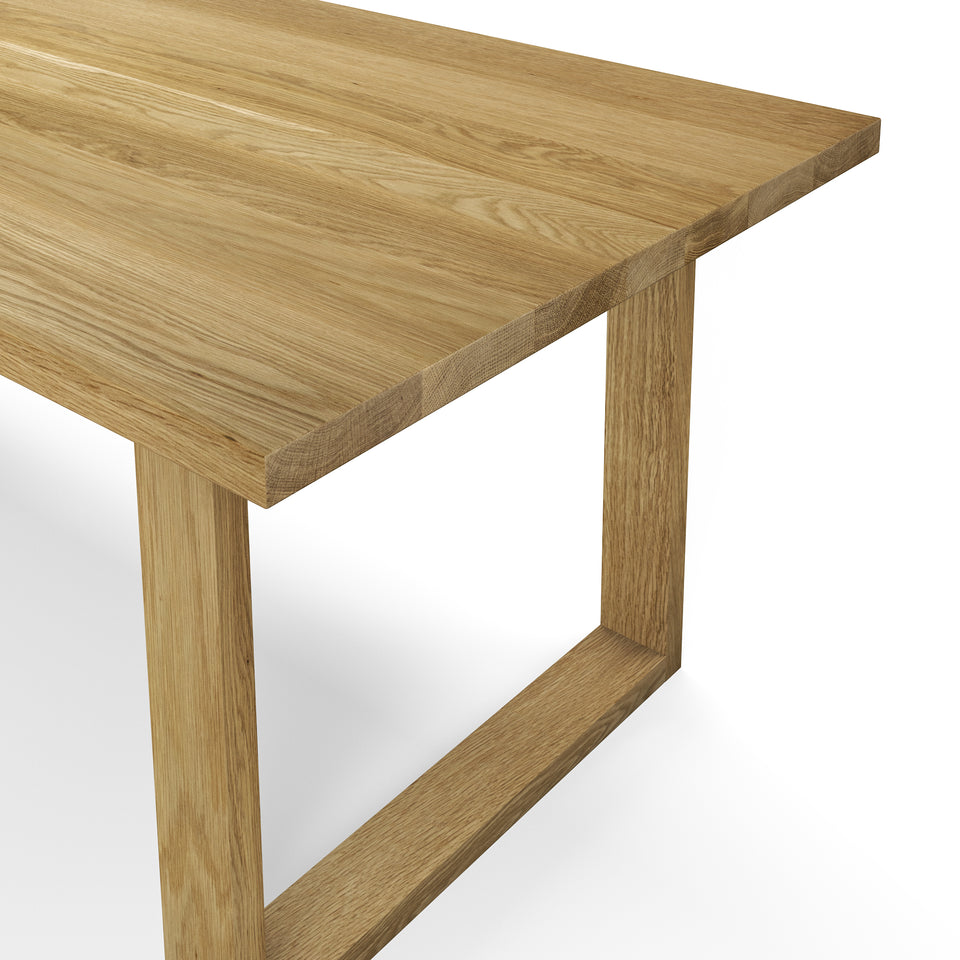 Table La Classique en bois, plateau et pieds en bois chêne blanc